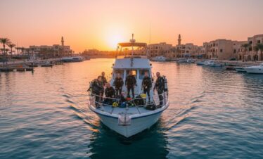 Zurück zu Hurghada marina nach einer täglichen Tauchgang