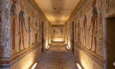 valley-of-the-kings-burial-tombs